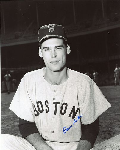 DAVE  CISLER  BOSTON  RED  SOX    SIGNED 8X10