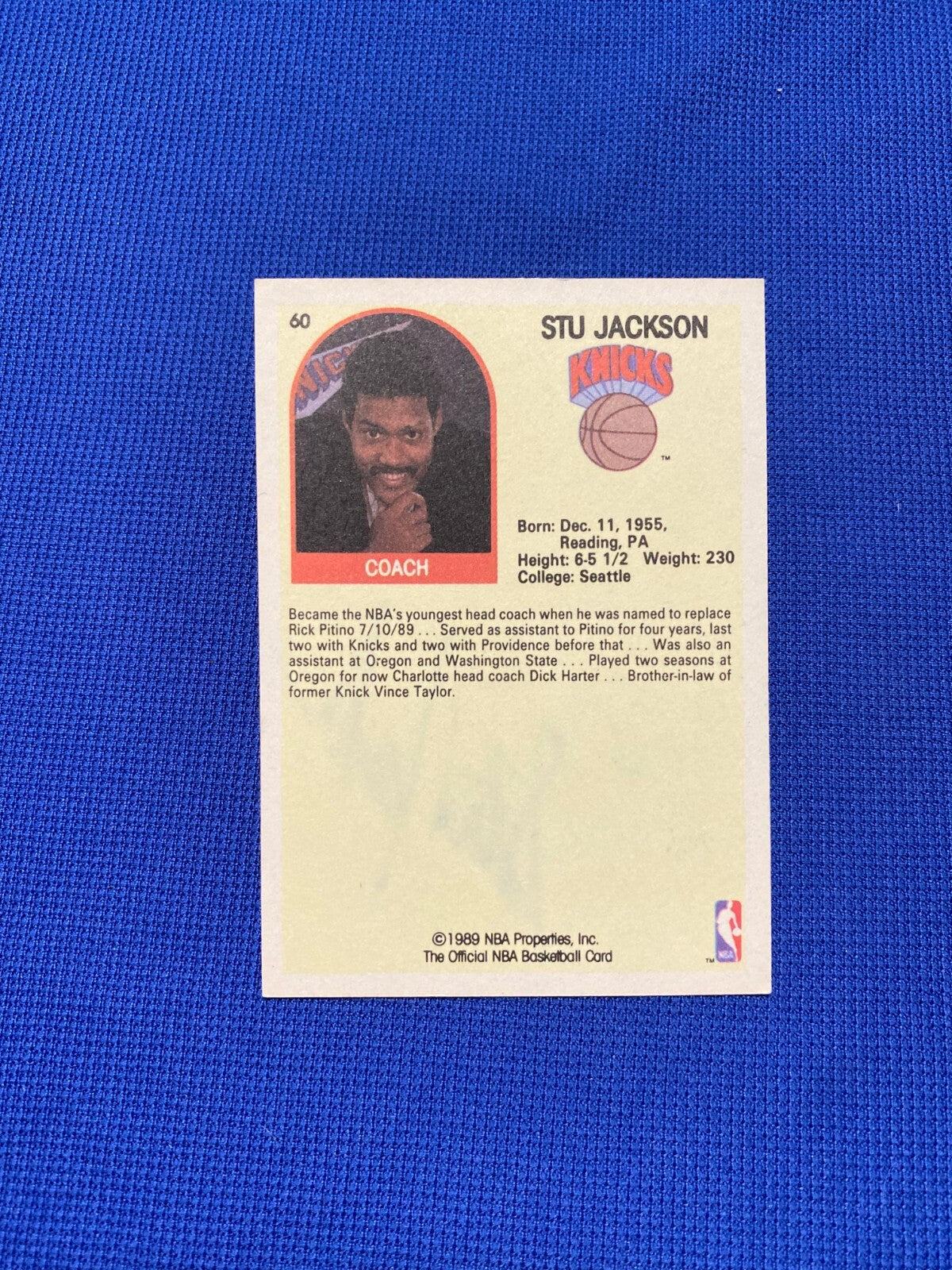 1989 NBA HOOPS STU JACKSON NEW YORK KNICKS COACH SIGNED AUTO CARD #60 W/COA