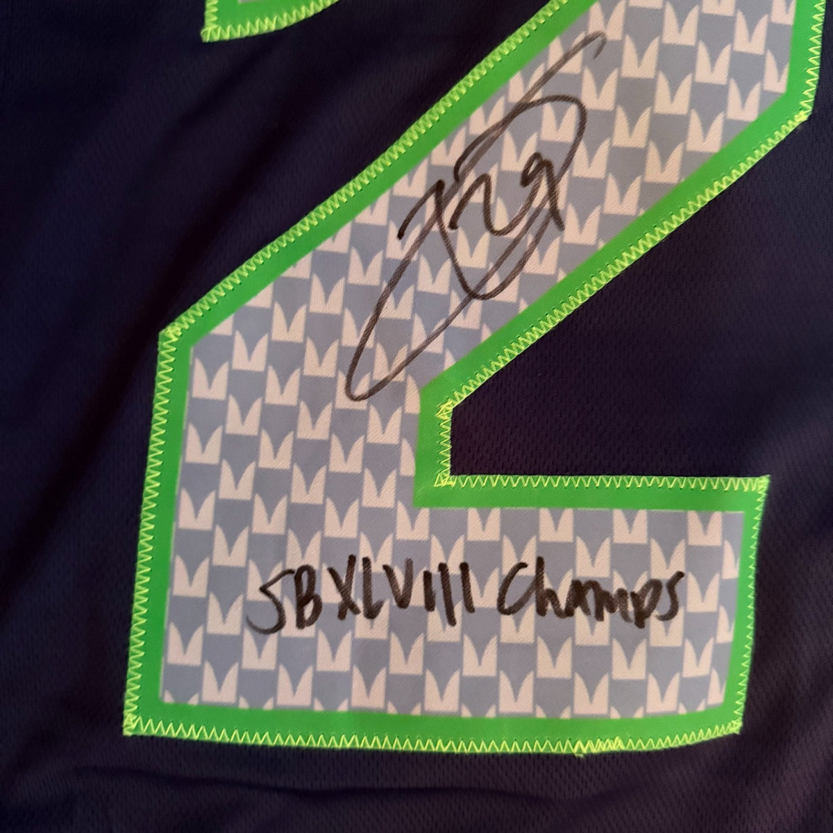EARL THOMAS III SEATTLE SEAHAWKS SUPERBOWL XLVIII SIGNED JERSEY BECKETT AUTH