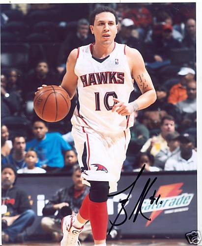 MIKE BIBBY ATLANTA HAWKS SIGNED 8X10 PHOTO W/COA