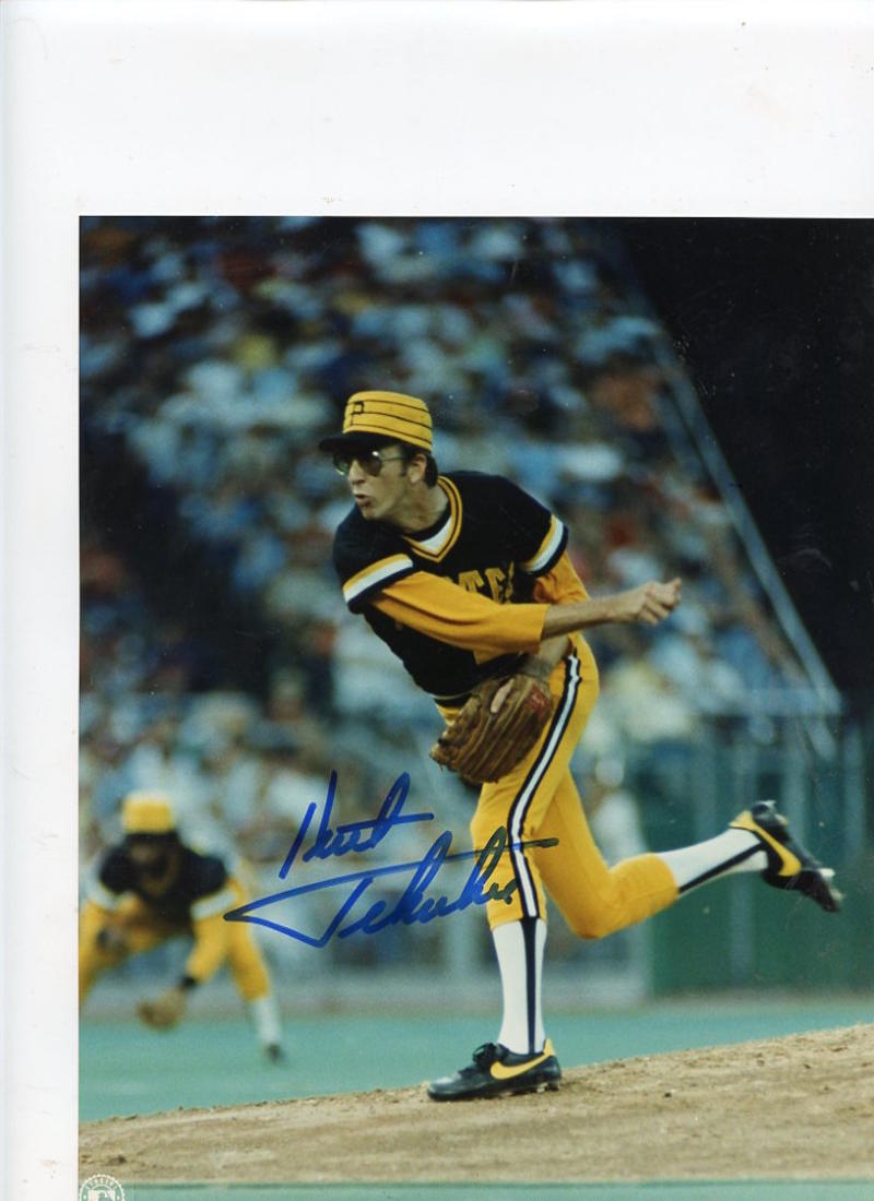 KENT TEKULVE PITTSBURGH PIRATES ACTION SIGNED  AUTOGRAPHED  8X10 PHOTO W/COA