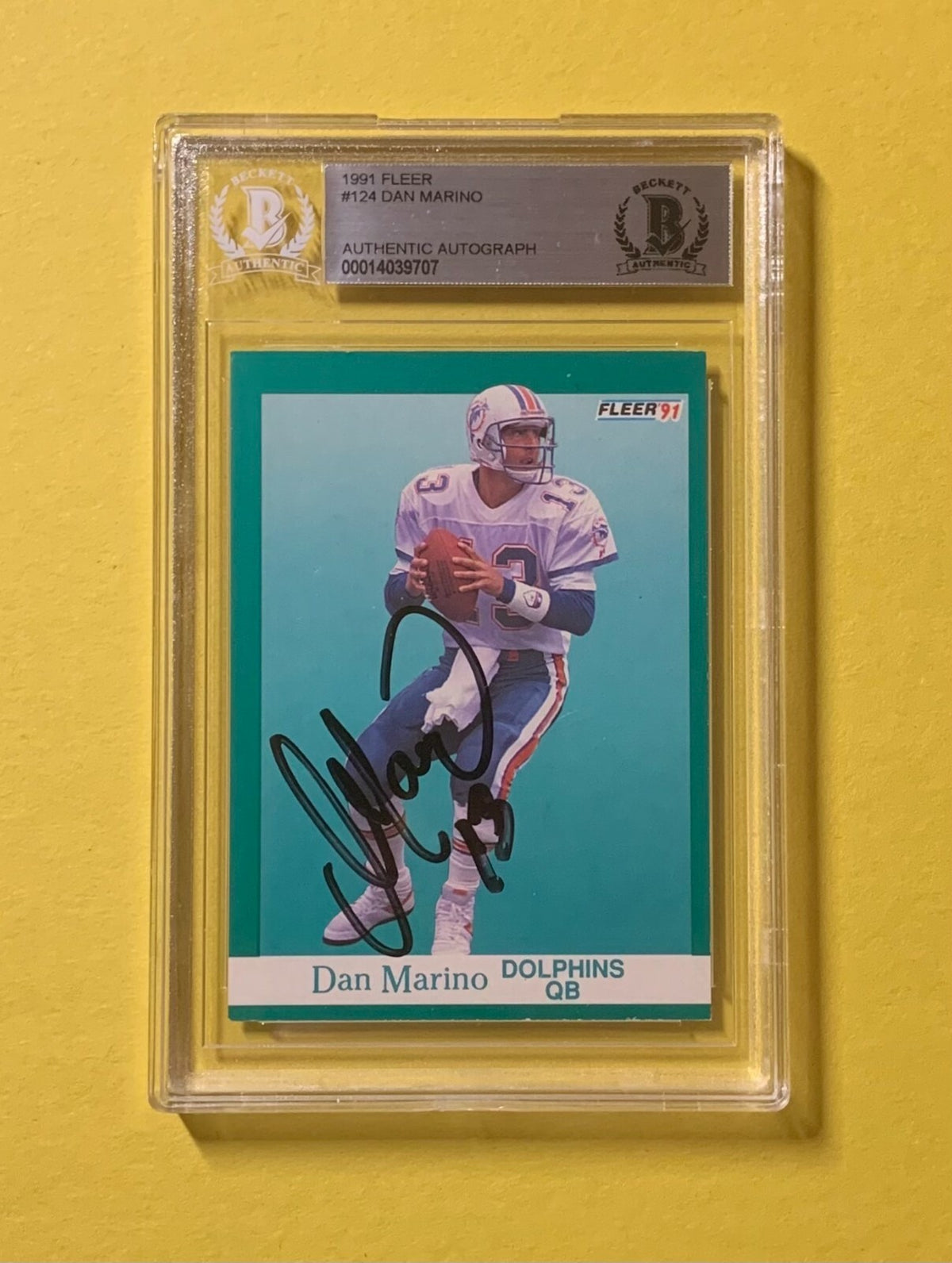 1991 FLEER DAN MARINO #124 AUTHENTIC AUTO BECKETT CERTIFIED HOF DOLPHINS