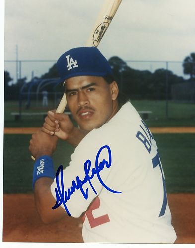 HENRY BLANCO   LOS ANGELES  DODGERS  SIGNED 8X10  PHOTO