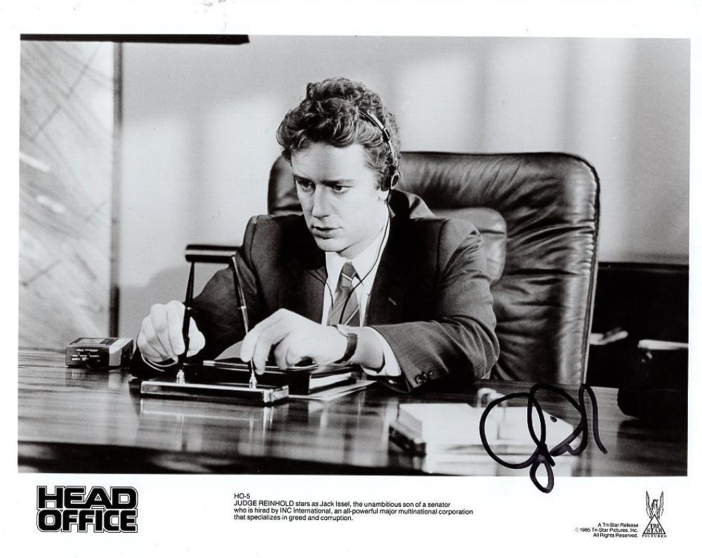 JUDGE REINHOLD HEAD OFFICE SIGNED AUTOGRAPHED 8X10 PHOTO W/COA 