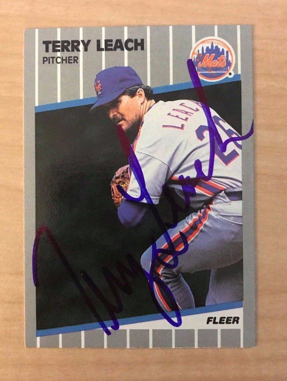 TERRY LEACH NEW YORK METS SIGNED AUTOGRAPHED 1989 FLEER CARD #40 W/COA