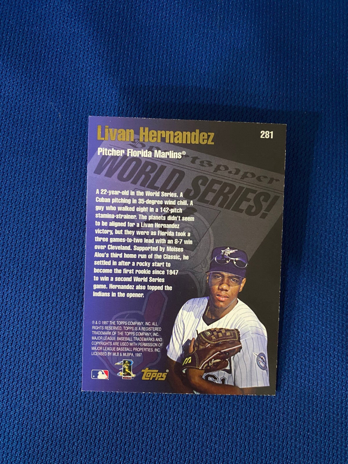 1997 TOPPS WORLD SERIES LIVAN HERNANDEZ FL MARLINS AUTO SIGNED CARD #281 COA **