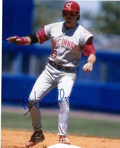 HAL  MORRIS  CINCINNATI    REDS  SIGNED 8X10
