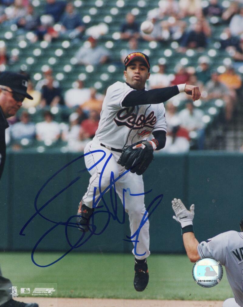 JERRY HAIRSTON BALTIMORE ORIOLES  SIGNED AUTOGRAPHED  8X10 PHOTO W/ COA