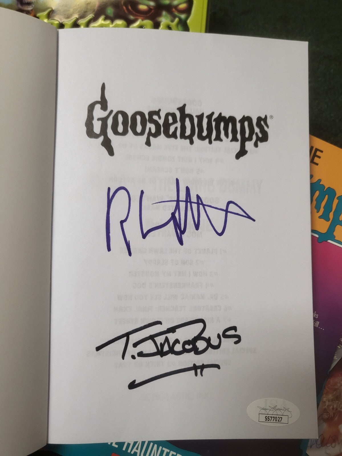 5PC BOOK SET R.L. STINE & TIM JACOBUS GOOSEBUMPS SIGNED AUTO BOOKS WITH CASE JSA