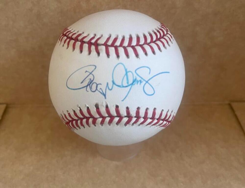 ROGER CLEMENS RED SOX YANKEES SIGNED VINTAGE A.L. BASEBALL BECKETT Y55111