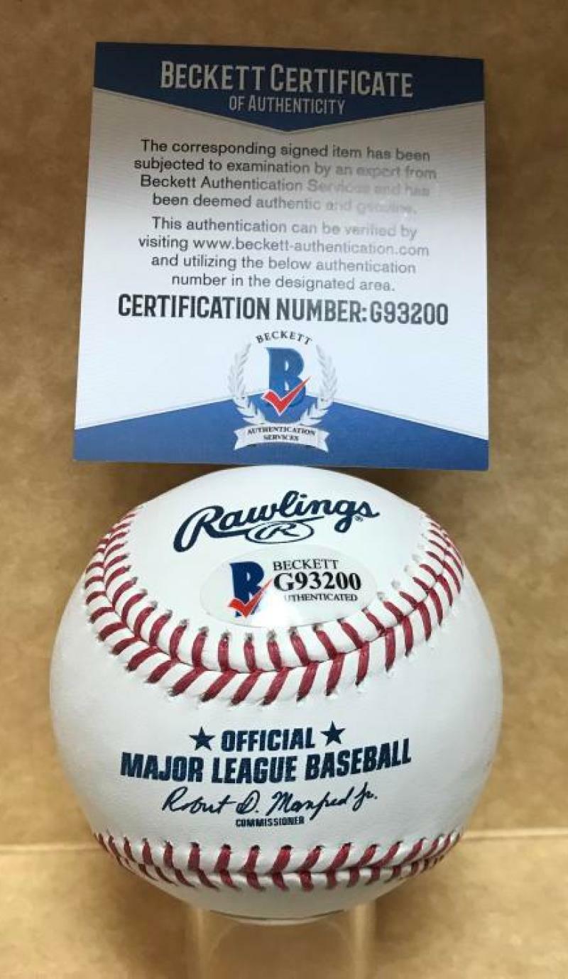 VICTOR VICTOR MESA MIAMI MARLINS SIGNED M.L. BASEBALL BECKETT G93200