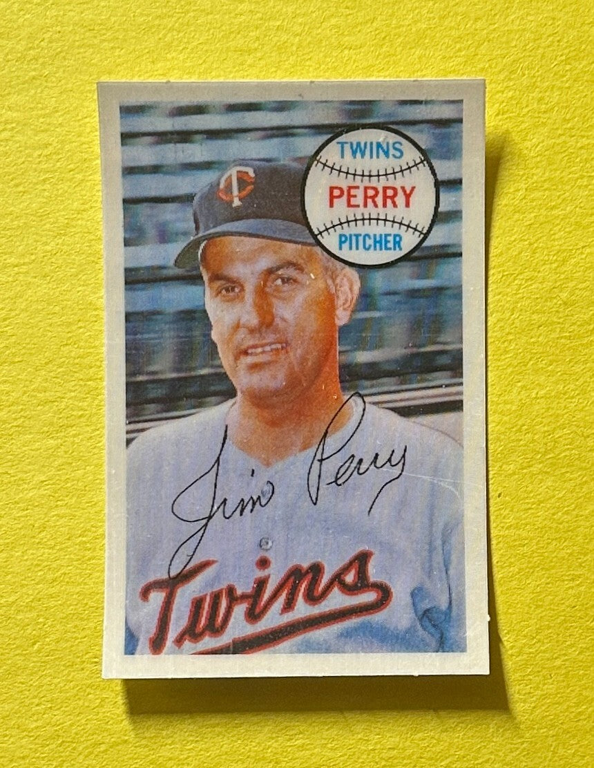 1970 KELLOGG'S 3-D JAMES PERRY #64 TWINS