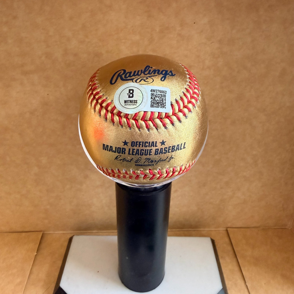 BARTOLO COLON METS/YANKEES/INDIANS SIGNED GOLD M.L. BASEBALLL BECKETT AUTH