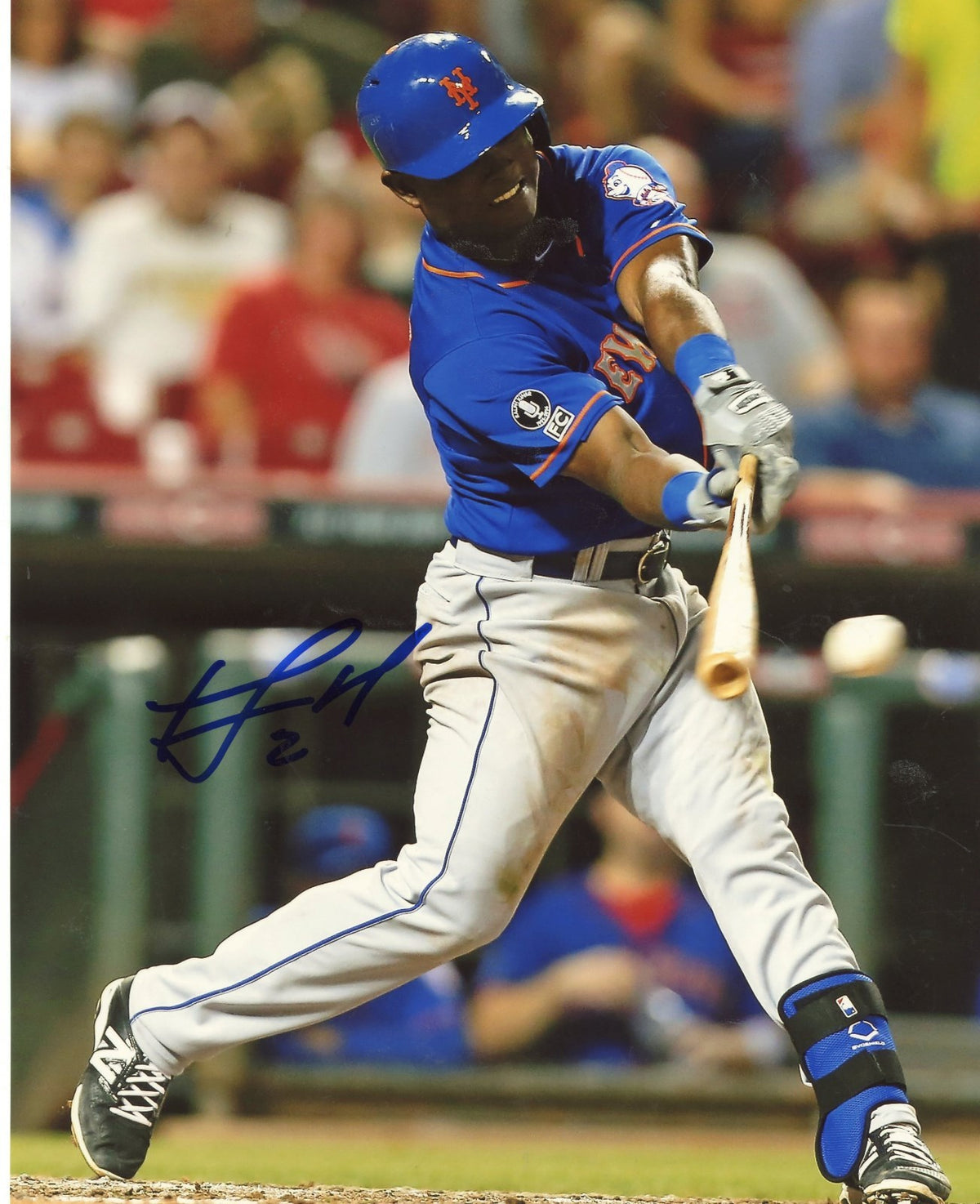 DILSON  HERRERA  NEW YORK  METS   ACTION   AUTOGRAPHED  SIGNED  8X10  PHOTO