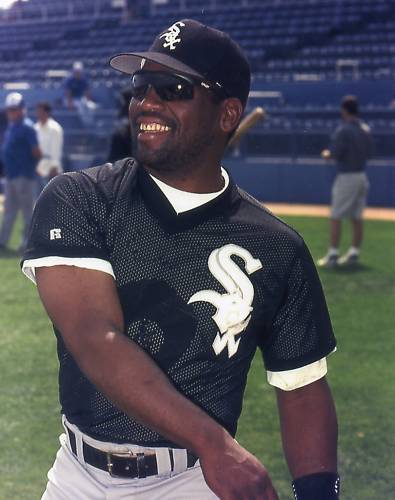 TIM RAINES    CHICAGO WHTIE  SOX  UNSIGNED 8X10