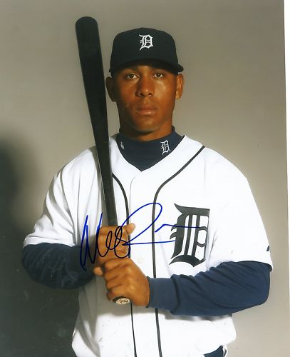 WILKIN  RAMIREZ     DETROIT  TIGERS  SIGNED  8X10 PHOTO