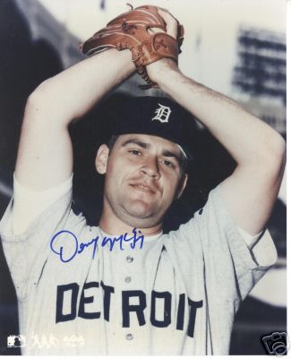 DENNY McLAIN DETROIT TIGERS SIGNED 8X10 PHOTO W/COA