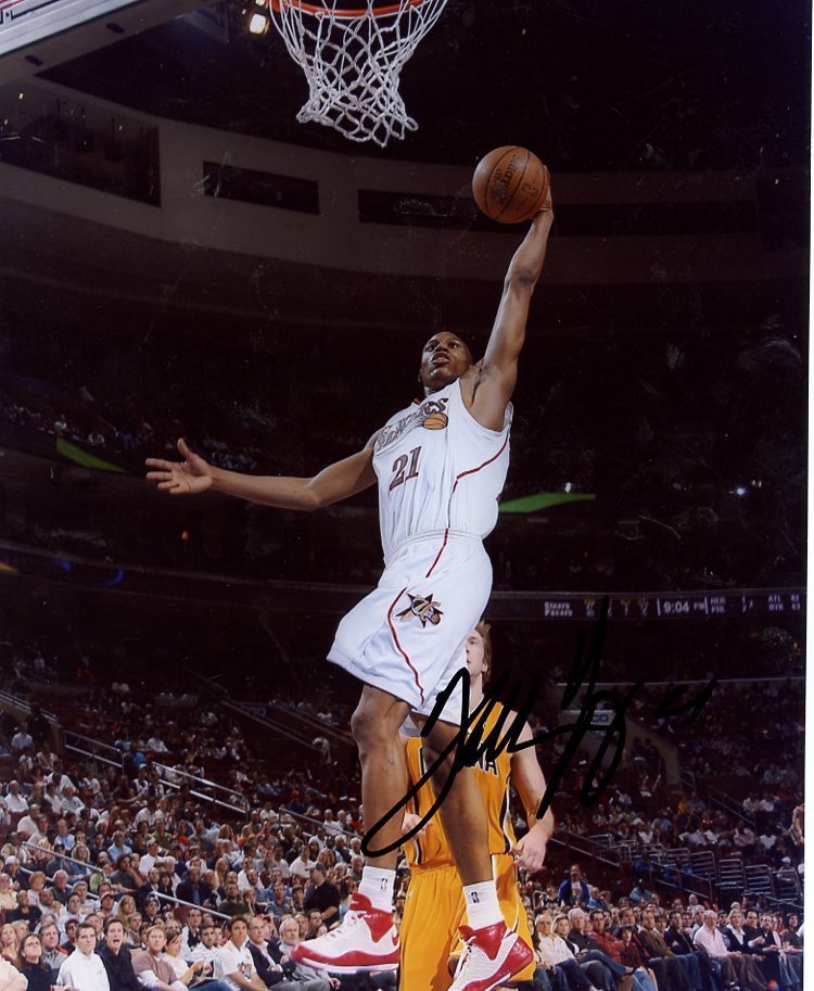 THADDEUS YOUNG PHILADELPHIA 76ERS VS. PACERS SIGNED AUTOGRAPHED 8X10 PHOTO W/COA