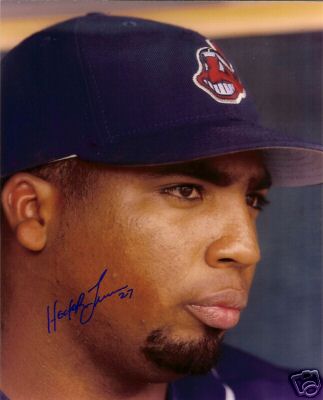 HECTOR LUNA   CLEVELAND INDIANS   SIGNED 8X10 PHOTO