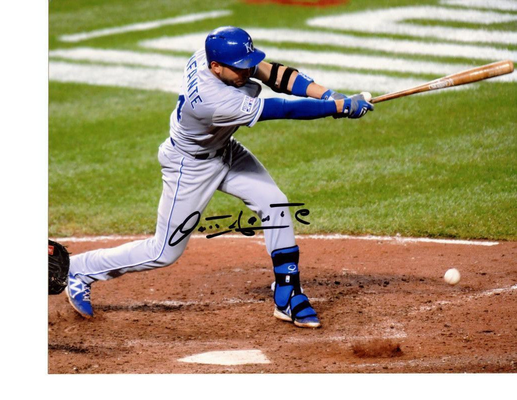 OMAR INFANTE CITY ROYALS SIGNED 8X10 PHOTO COA