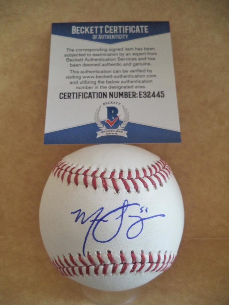 MARCO GONZALES SEATTLE MARINERS SIGNED AUTO M.L. BASEBALL BECKETT E32445