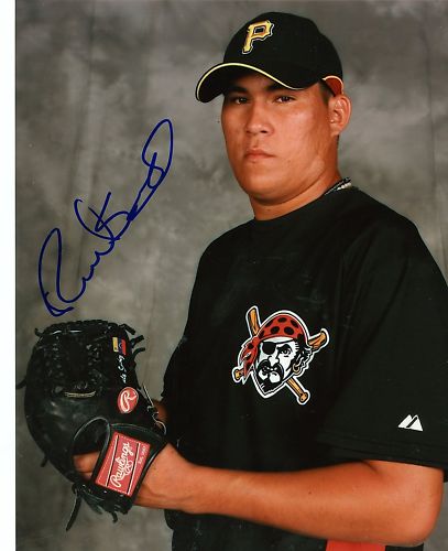 ROMULO  SANCHEZ     PITTSBURGH  PIRATES SIGNED 8X10