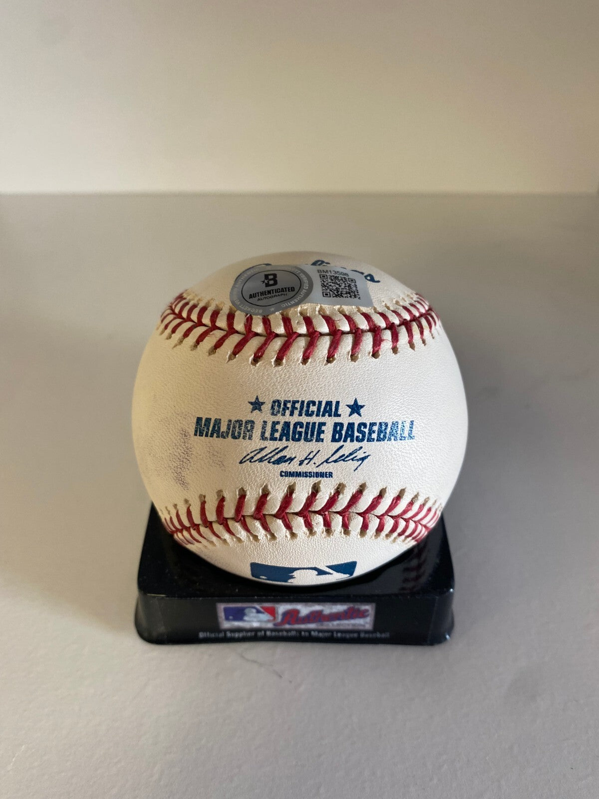 SEAN CASEY YANKEES/REDS SIGNED AUTOGRAPHED M.L. BASEBALL BECKETT