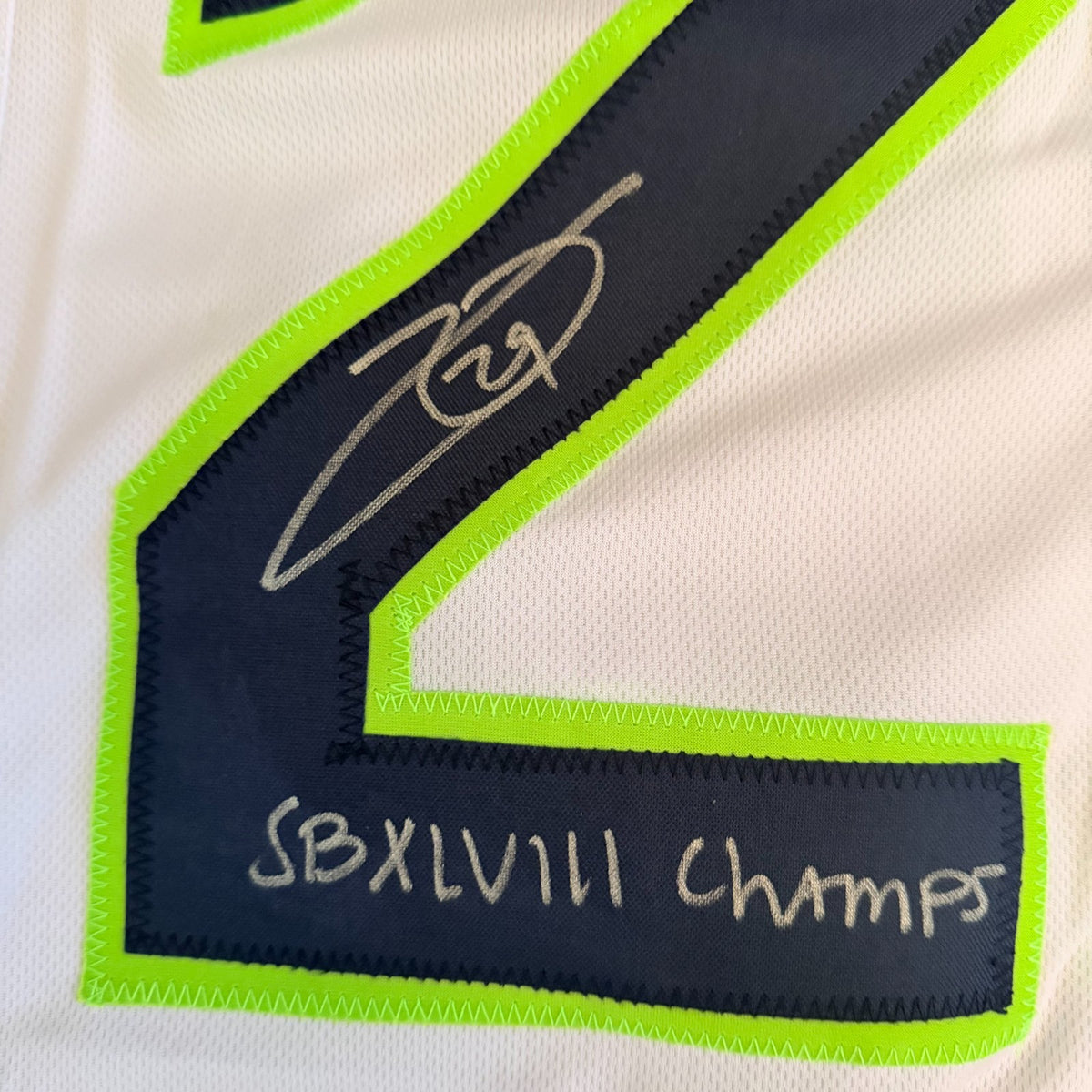 EARL THOMAS III SEATTLE SEAHAWKS SUPERBOWL XLVIII SIGNED JERSEY BECKETT AUTH