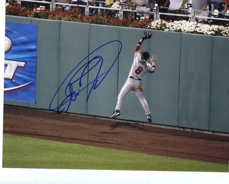 ELI  MARRERO   ATLANTA  BRAVES   SIGNED  AUTOGRAPHED  8x10 PHOTO   MAKING CATCH 