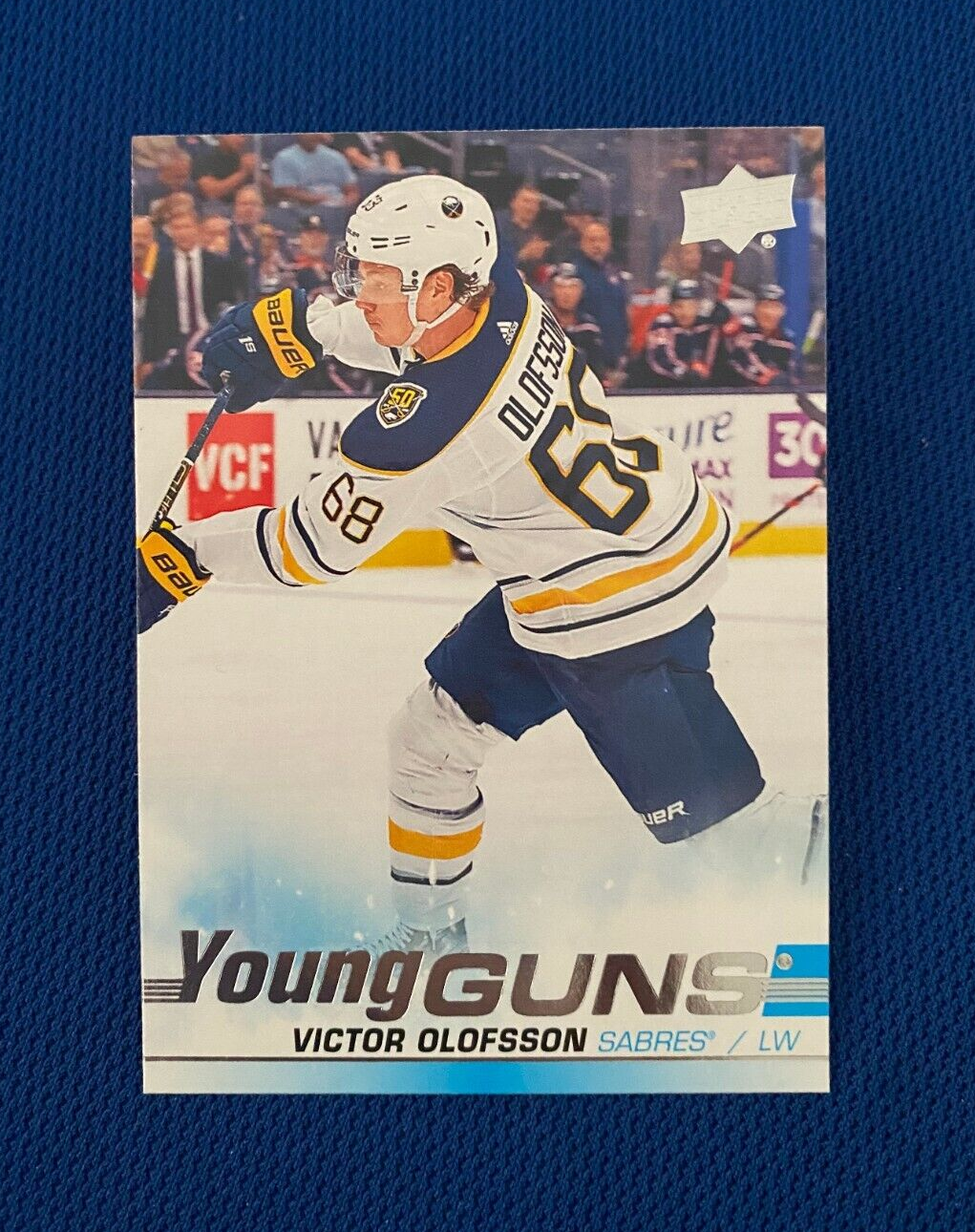 2019-20 UPPER DECK SERIES 1 VICTOR OLOFSSON YOUNG GUNS RC ROOKIE CARD #207