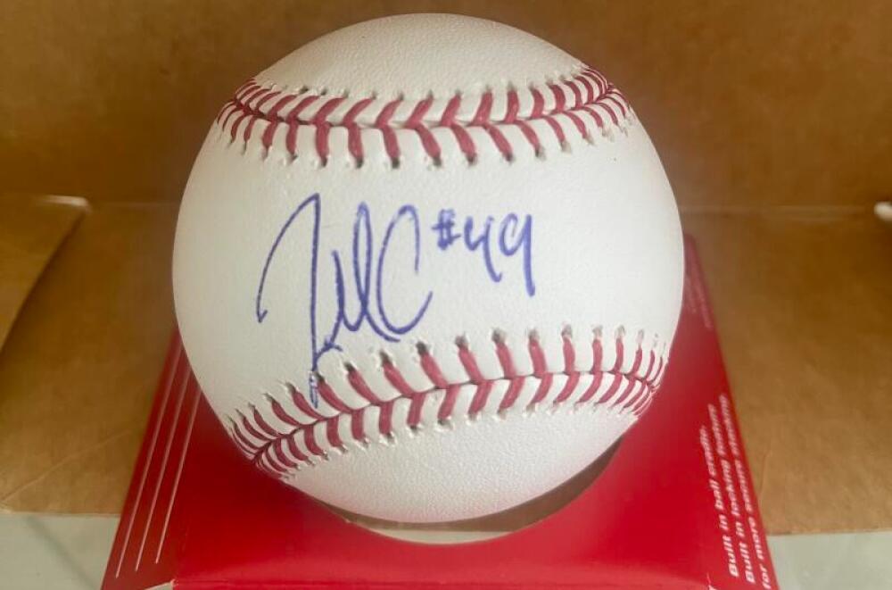 WILLI CASTRO TIGERS/TWINS SIGNED AUTOGRAPHED M.L. BASEBALL BECKETT AUTH