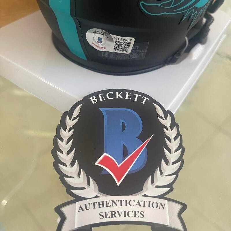 DAN MARINO MIAMI DOLPHINS SIGNED AUTO ECLIPSE MINI HELMET BECKETT AUTHENTICATED