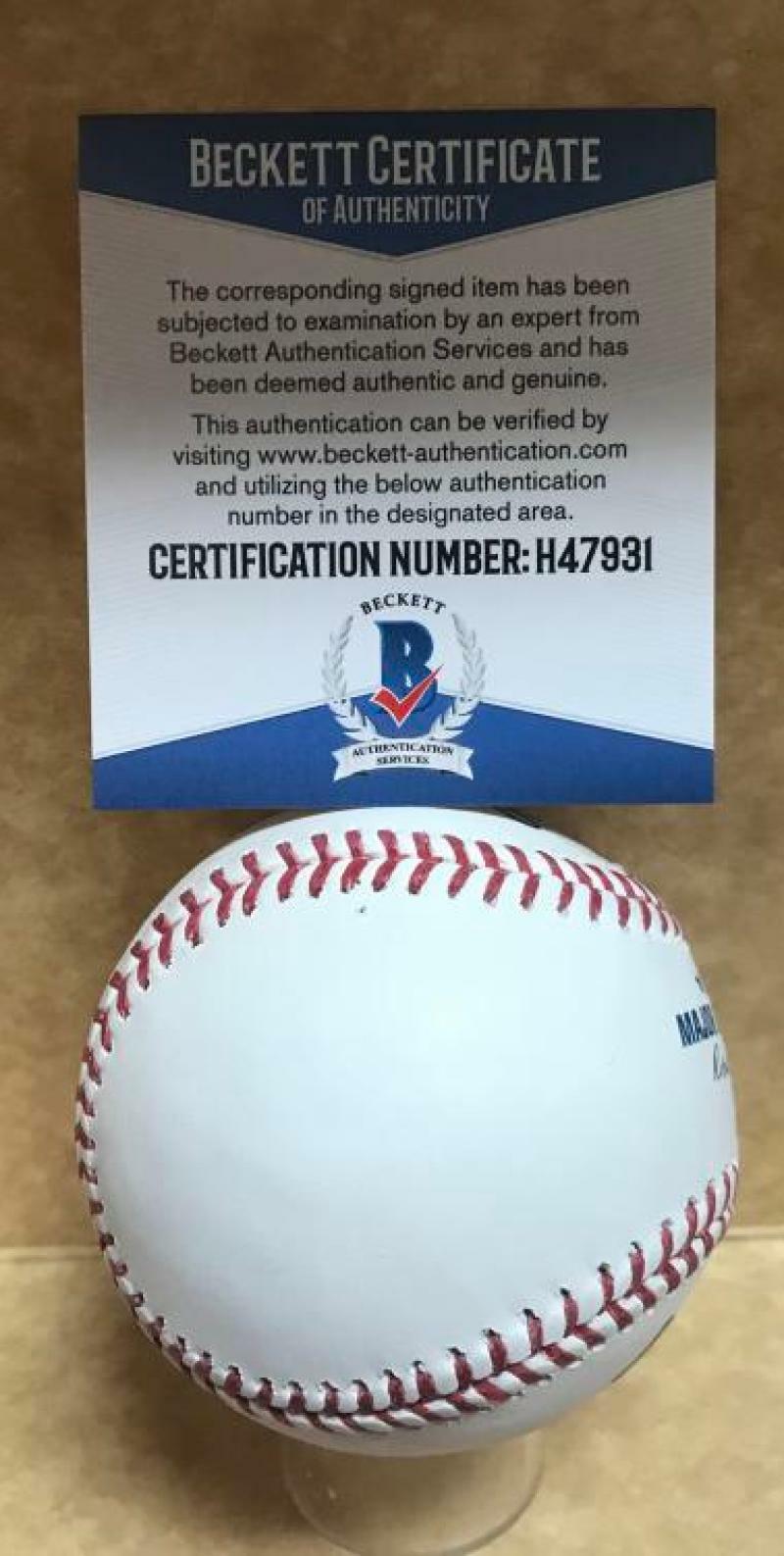 JOSE PERAZA CINCINNATI REDS SIGNED AUTOGRAPHED M.L. BASEBALL BECKETT H47931