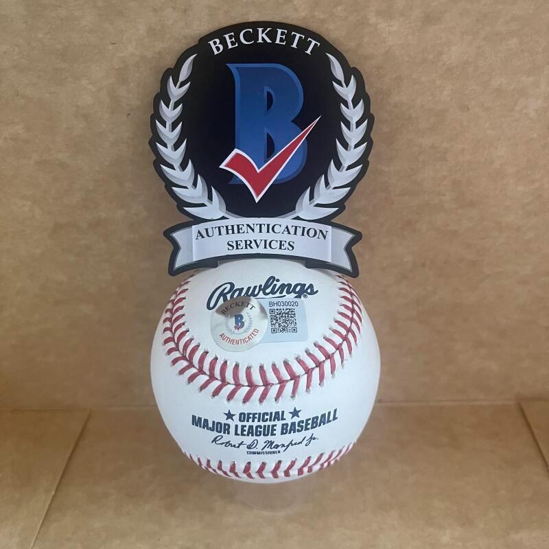 DOOLEY WOMACK 1969 PILOTS SIGNED AUTO M.L. BASEBALL BECKETT AUTHENTICATED