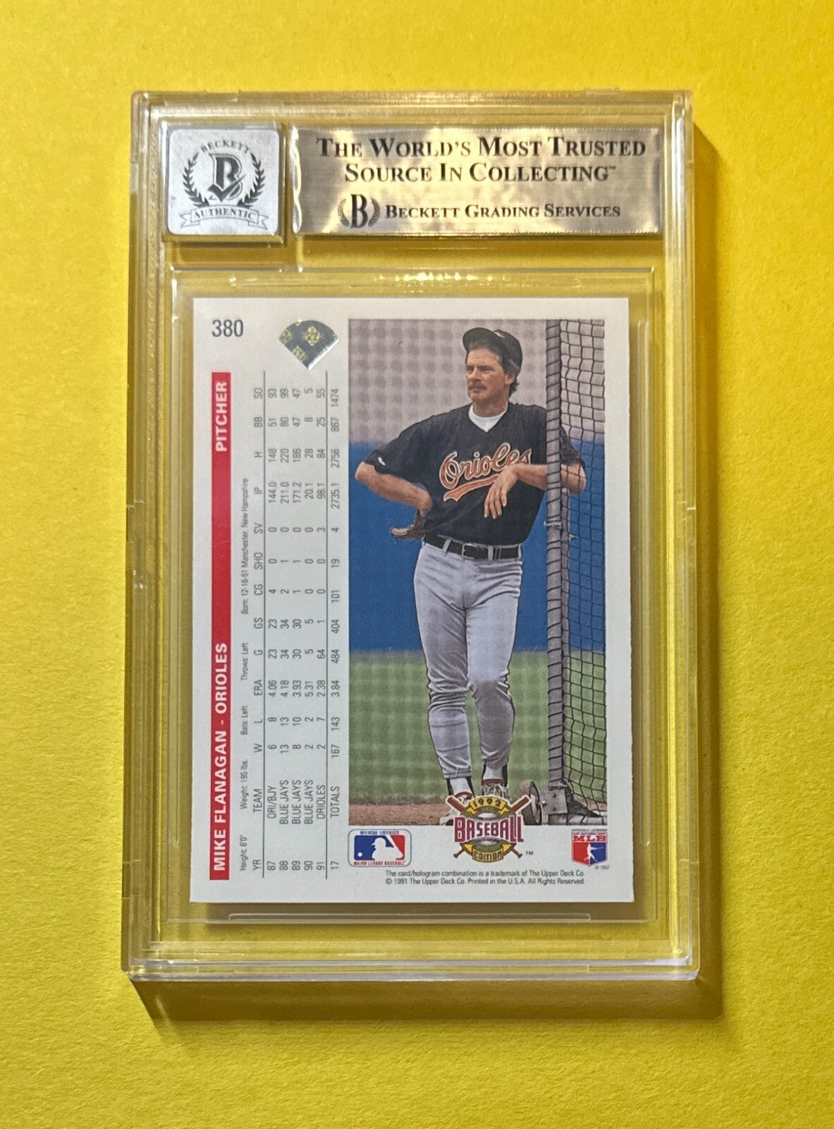 1992 UPPER DECK MIKE FLANAGAN #380 BECKETT AUTHENTIC 10 SIGNED AUTO CARD