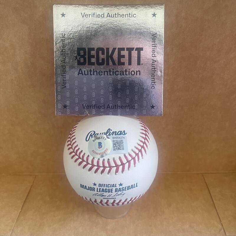 HUNTER DOZIER ROYALS  SIGNED AUTOGRAPHED M.L. BASEBALL BECKETT AUTH