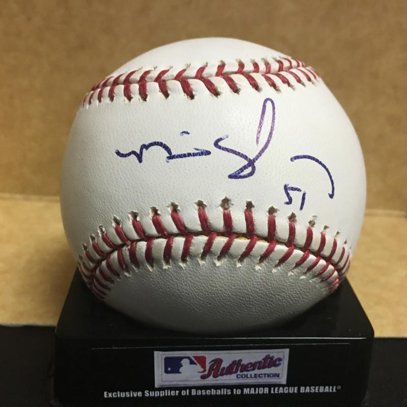 MIKE GONZALEZ PIRATES/BRAVES M.L. SIGNED BASEBALL W/COA
