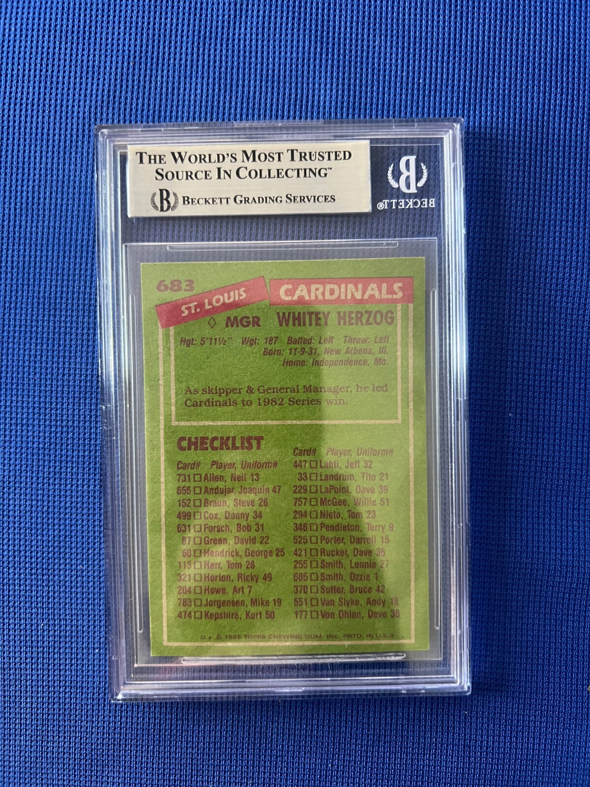 1985 TOPPS WHITEY HERZOG MANAGER CARDINALS SIGNED AUTOGRAPHED CARD #683 BECKETT