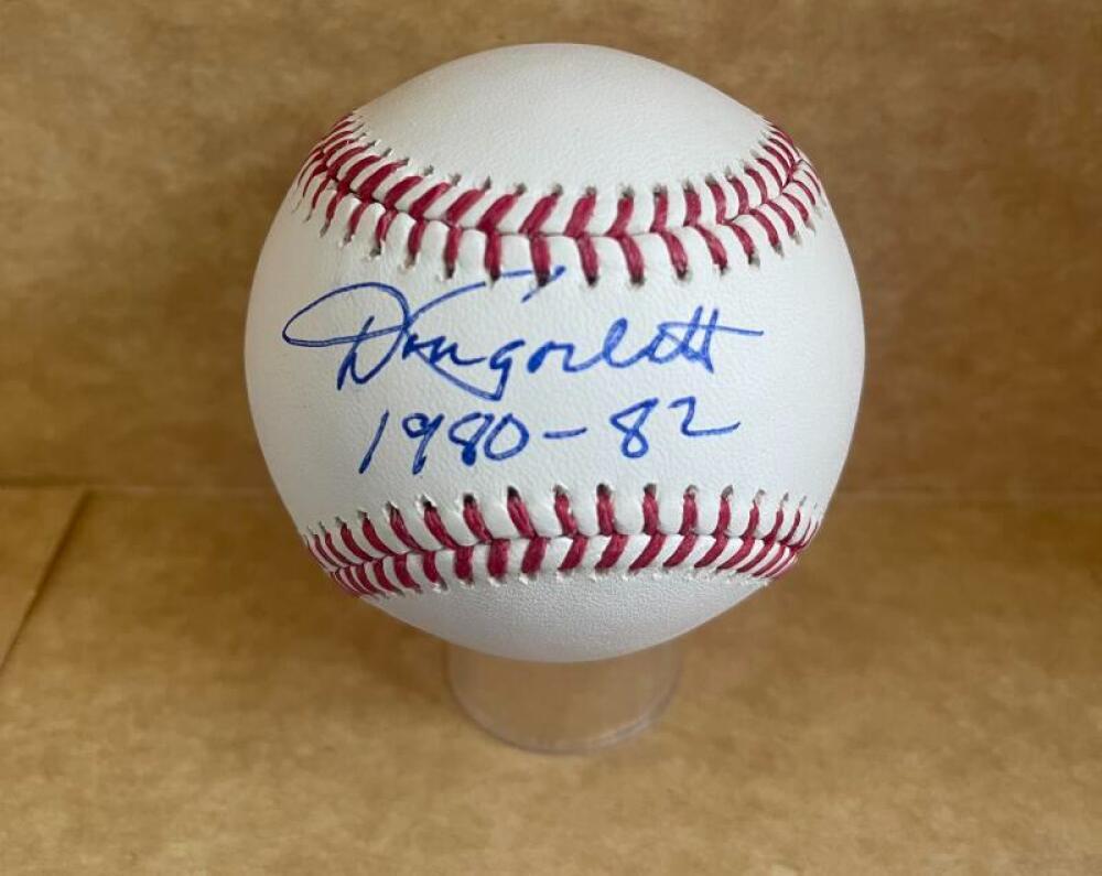 DOUG CORBETTT 1980-82 SIGNED AUTO M.L .BASEBALL BECKETT AUTHENTICATED