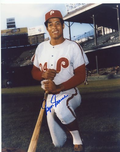 BYRON  BROWNE     PHILADELPHIA  PHILLIES SIGNED 8X10