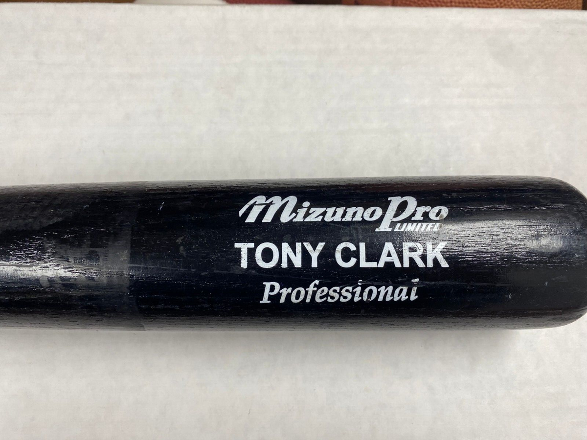 TONY CLARK PADRES TIGERS GAME USED MIZUNO PRO PROFESSIONAL BLACK BAT