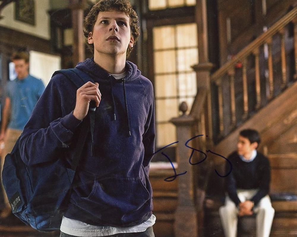 JESSE EISENBERG ACTOR/ AUTHOR SIGNED AUTOGRAPHED 8X10 PHOTO W/COA