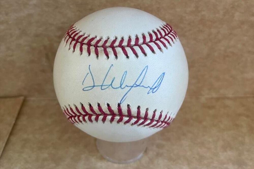DAVE WINFIELD YANKEES/ANGELS SIGNED AUTOGRAPHED A.L. BASEBALL BECKETT AUTH