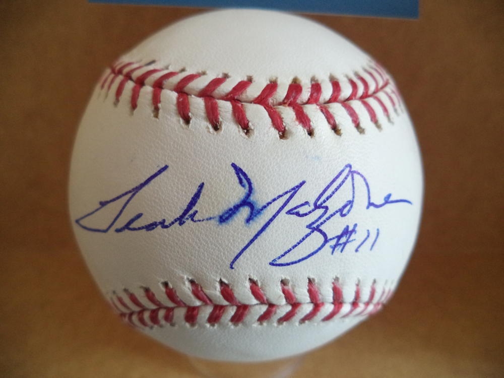 FRANK MALZONE BOSTON RED SOX DECEASED SIGNED AUTO ML BASEBALL BECKETT D27102