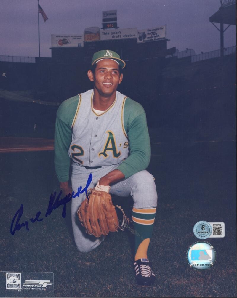 ANGEL MANGUAL OAKLAND A'S SIGNED AUTOGRAPHED 8X10 PHOTO BECKETT BT58794