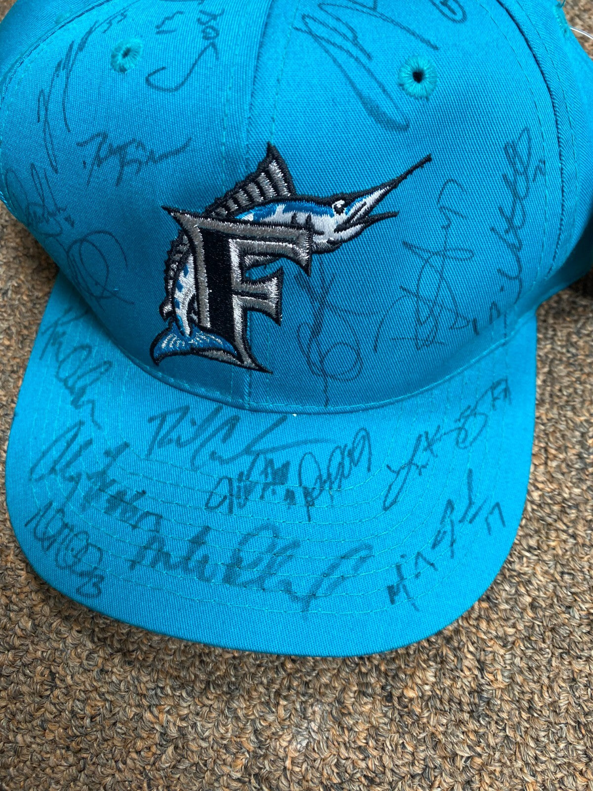 FLORIDA MARLINS TEAM SIGNED SNAPBACK HAT NOLASCO MILLER VOLSTAD JOHNSON MORE +++