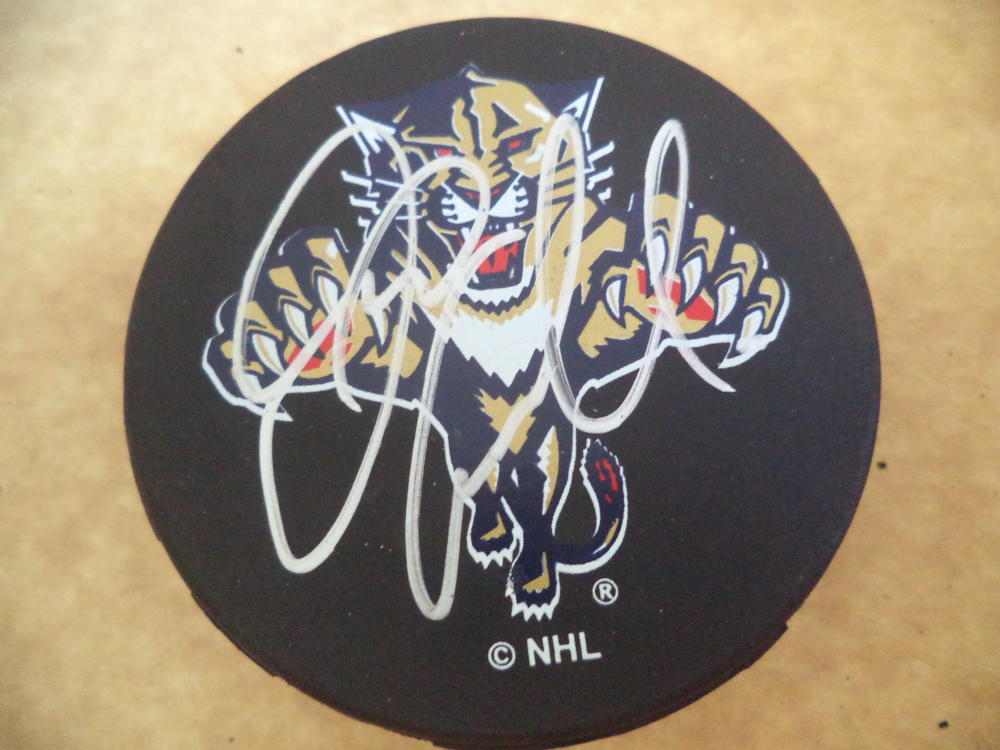 DINO CICCARELLI FLORIDA PANTHERS AUTOGRAPHED SIGNED LOGO PUCK W/COA