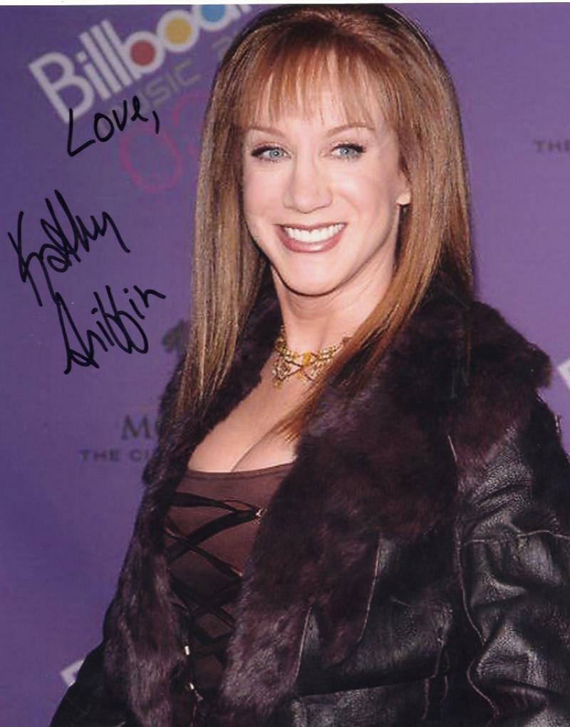 KATHY GRIFFIN COMEDIAN SIGNED AUTOGRAPHED 8X10 W/ COA