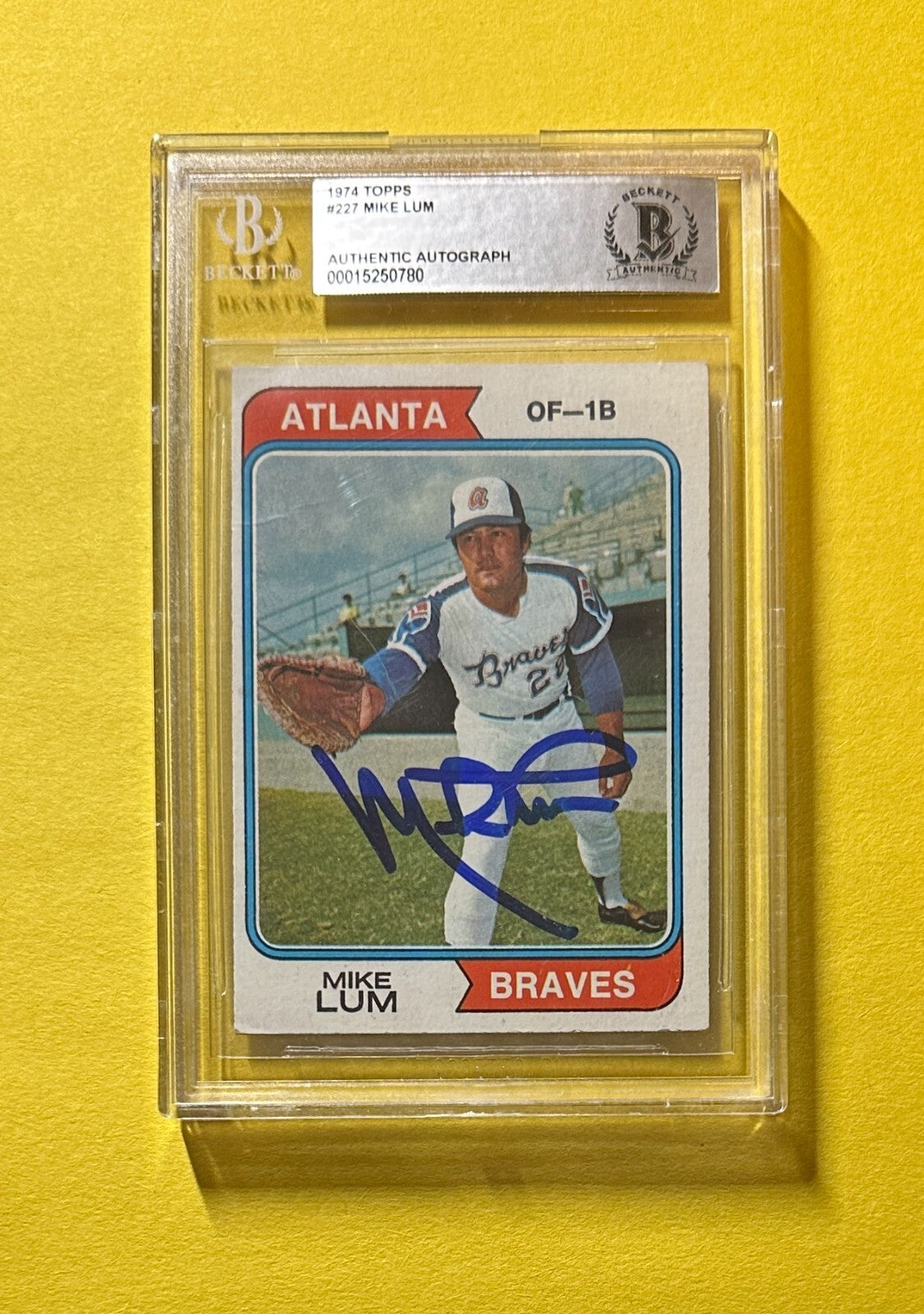 1974 TOPPS MIKE LUM #227 AUTHENTIC AUTO BECKETT CERTIFIED BRAVES