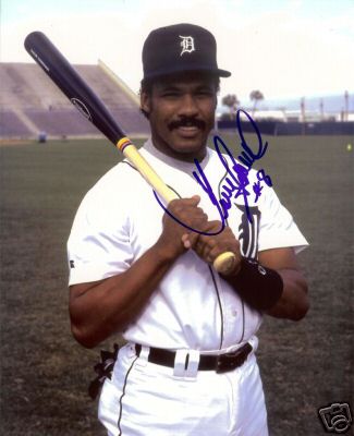 JUAN SAMUEL   DETROIT TIGERS   SIGNED 8X10 PHOTO